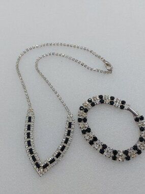 Black & Clear Rhinestone V Shaped Drop Choker Necklace And Bracelet